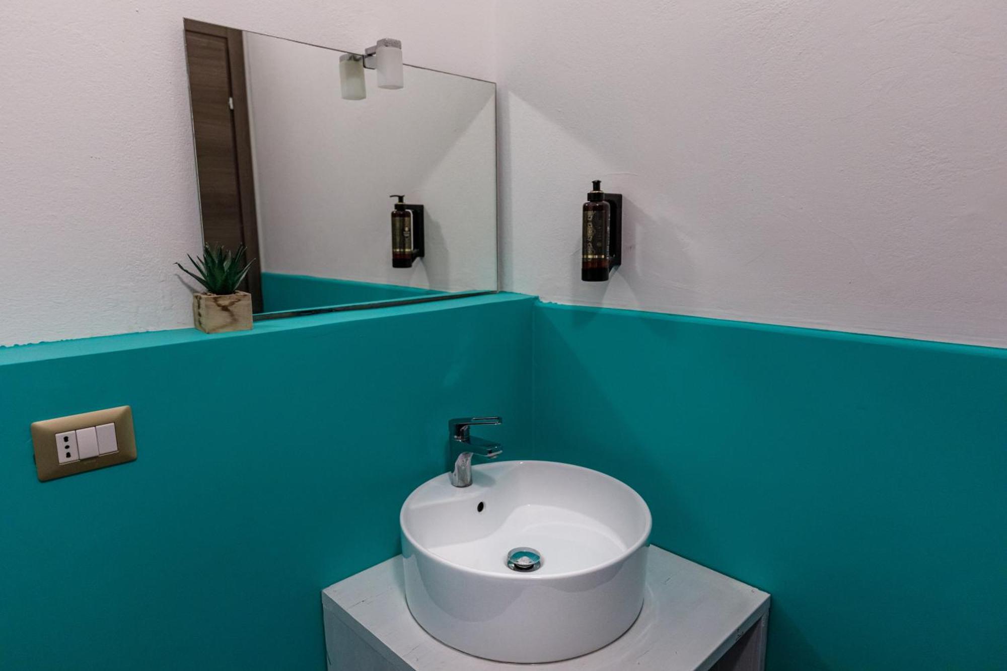 Onlyrooms III - Recommended For Under 30S Cagliari Cameră foto