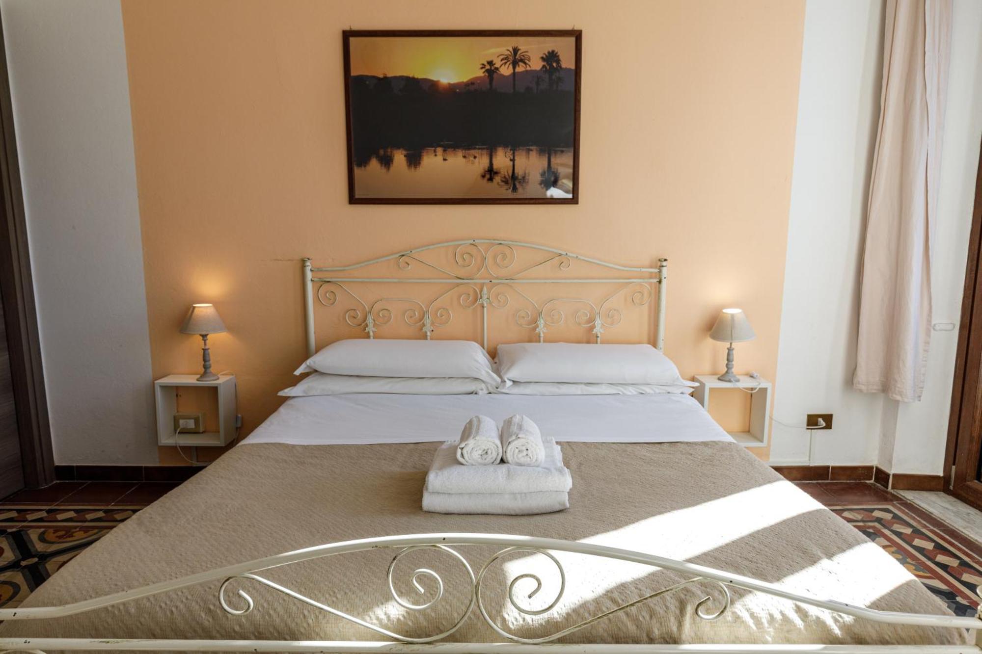 Onlyrooms III - Recommended For Under 30S Cagliari Cameră foto