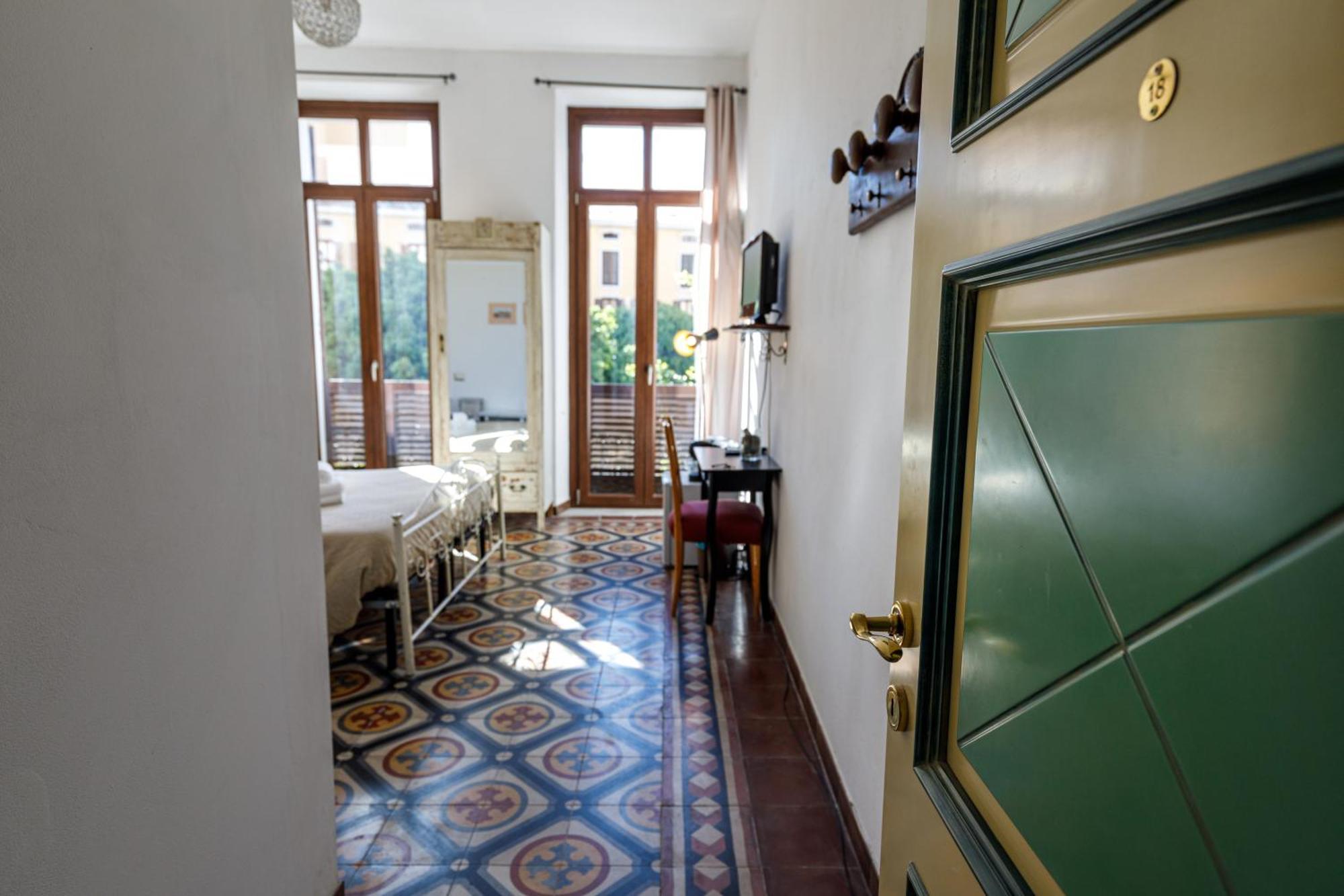 Onlyrooms III - Recommended For Under 30S Cagliari Exterior foto