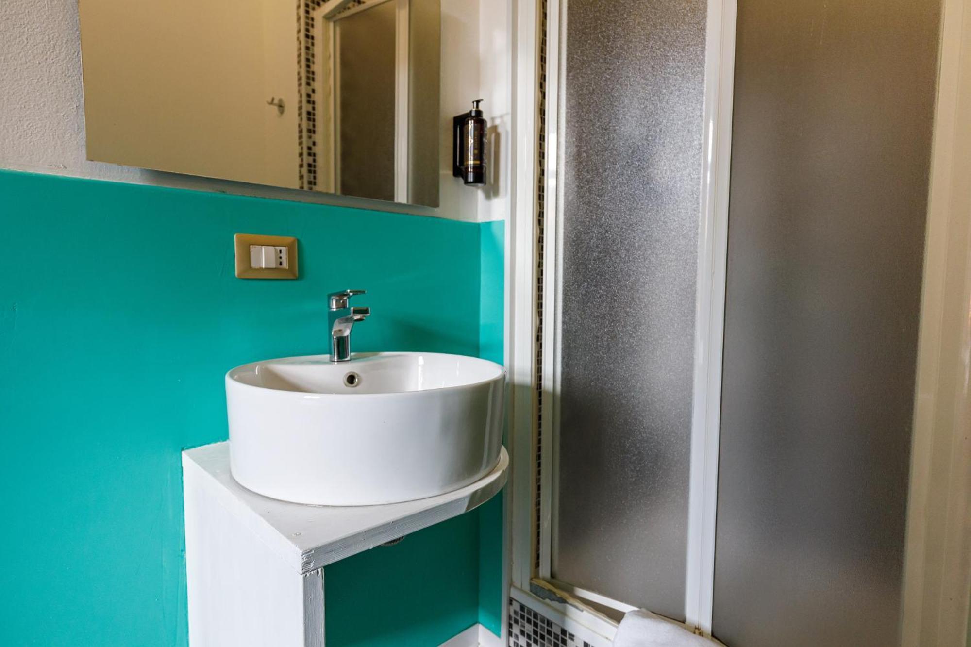 Onlyrooms III - Recommended For Under 30S Cagliari Cameră foto