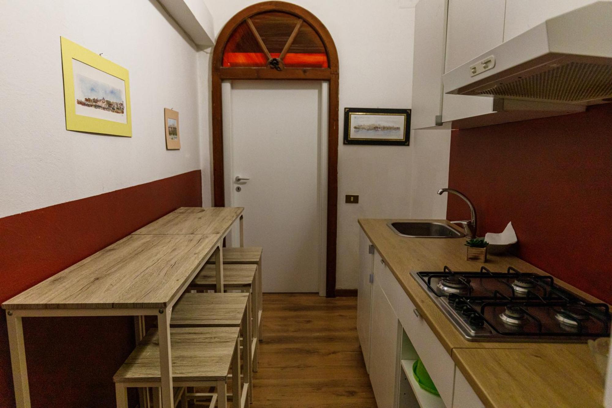 Onlyrooms III - Recommended For Under 30S Cagliari Cameră foto