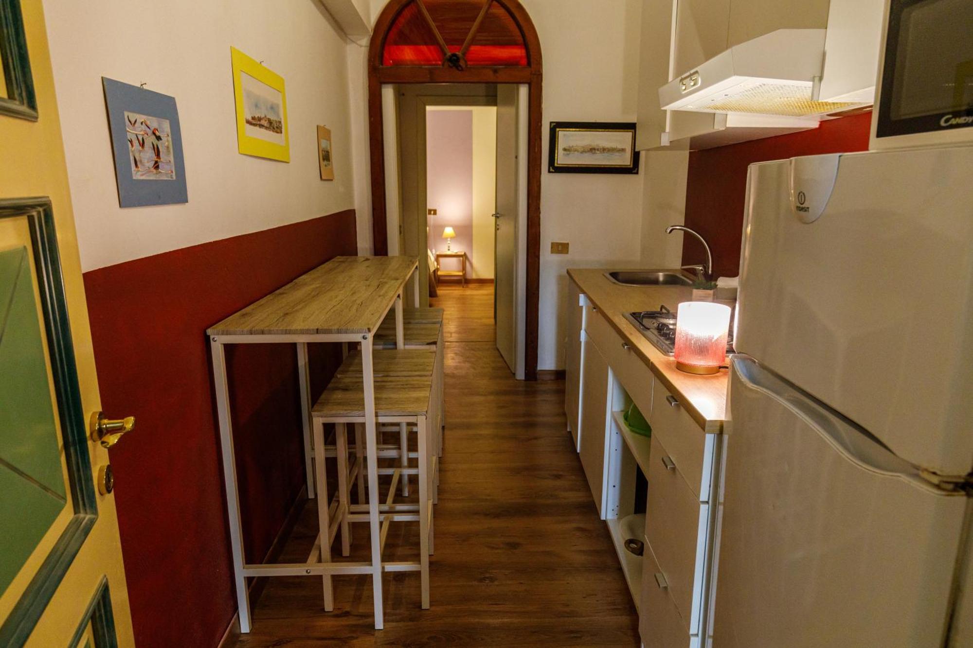Onlyrooms III - Recommended For Under 30S Cagliari Cameră foto