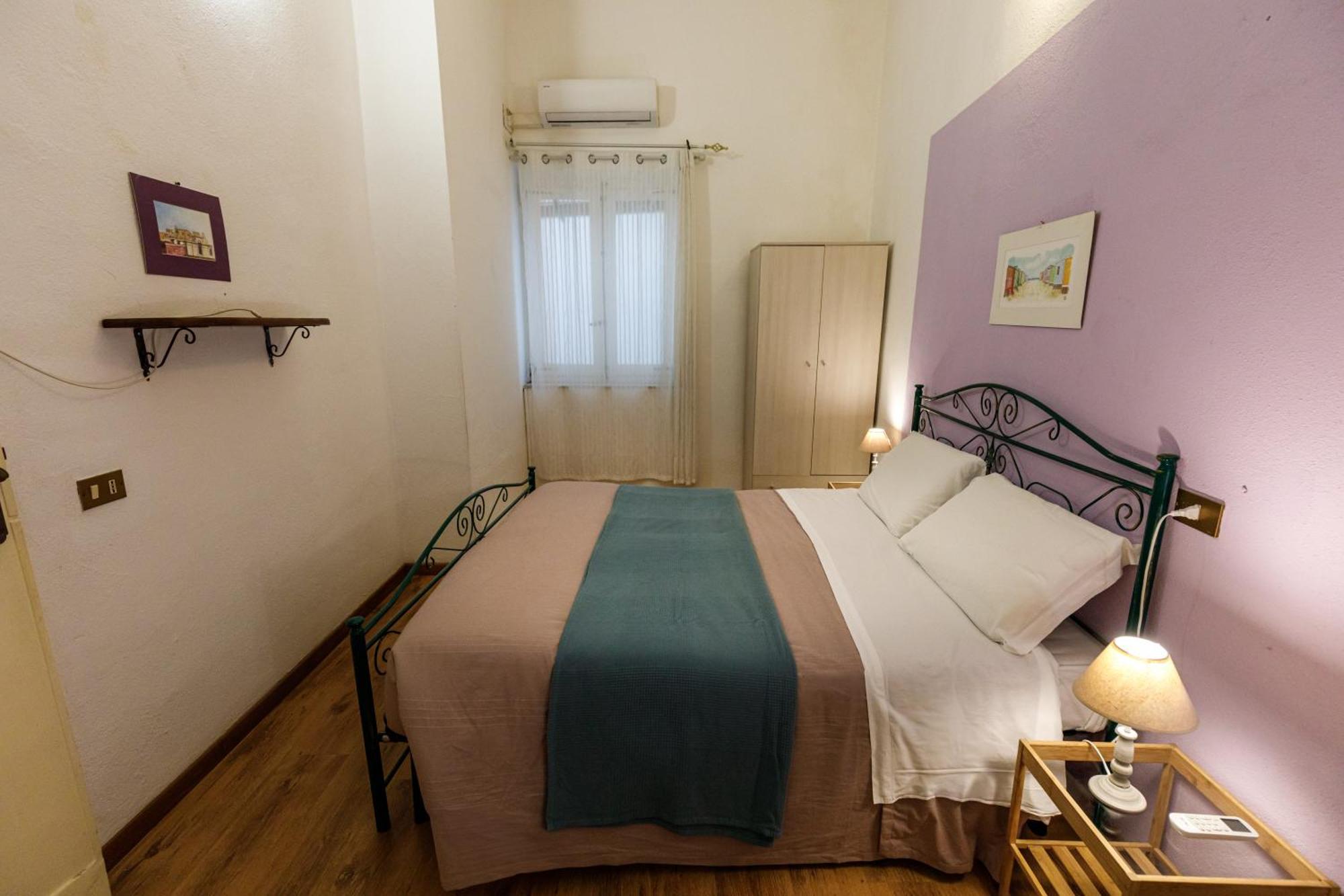 Onlyrooms III - Recommended For Under 30S Cagliari Cameră foto